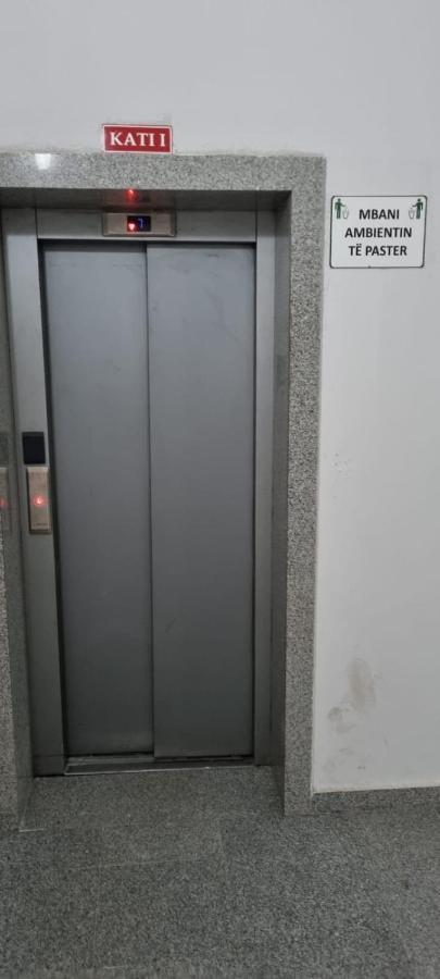 Tirana Daily Rental Apartments 1 ภายนอก รูปภาพ