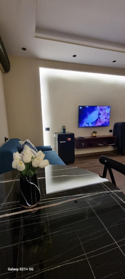 Tirana Daily Rental Apartments 1 ภายนอก รูปภาพ